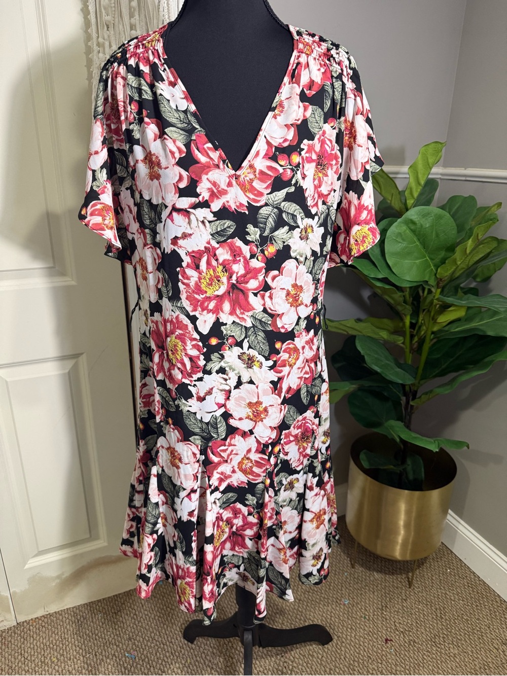 White House Black Market Black Floral Midi Dress with Pink Blooms size 8